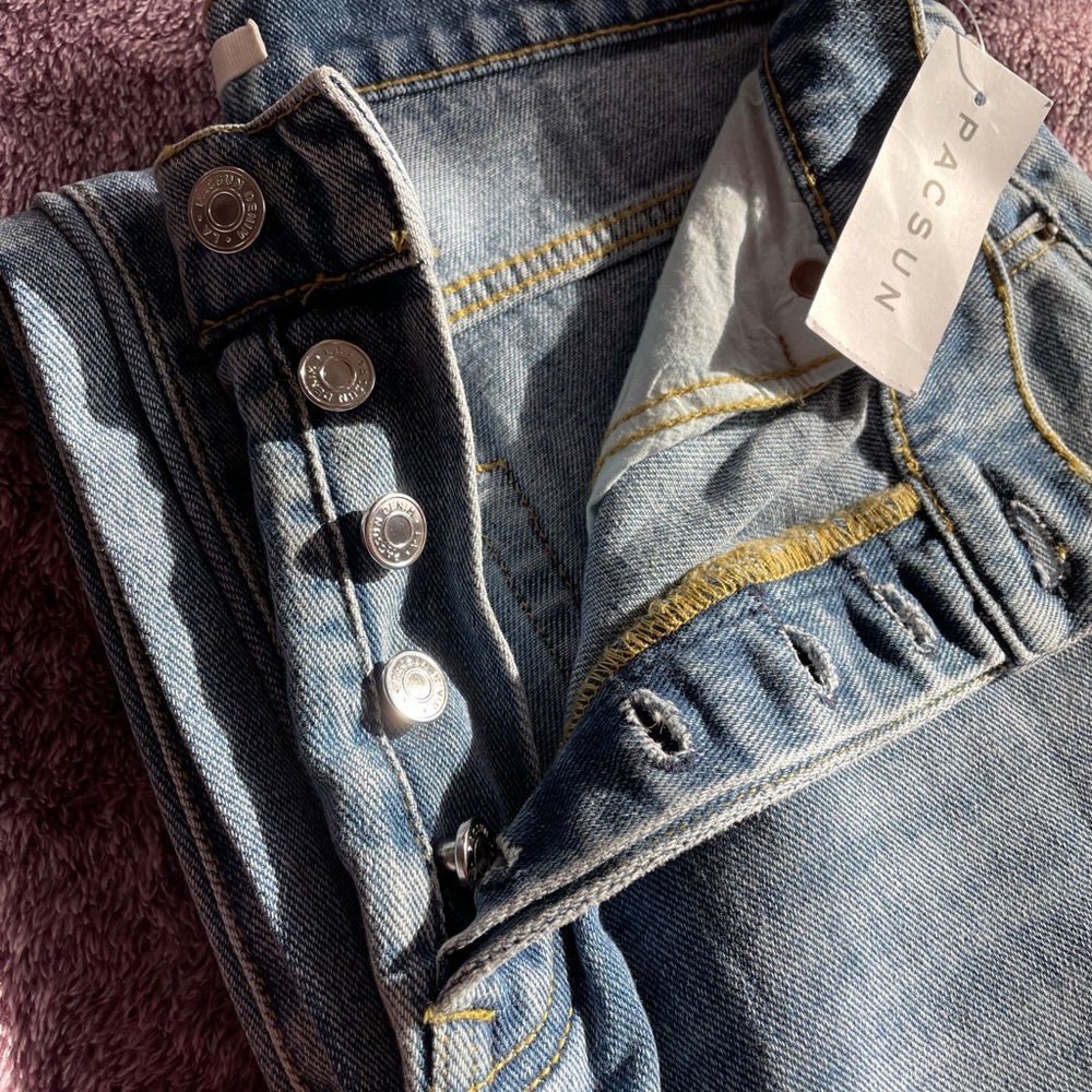 High Rise Jeans - Picture 2 of 3